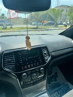 جیپ گراند شیرۆکی